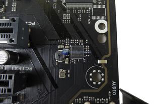 ASUS ROG Maximus X Hero 40