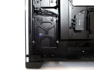 Corsair-Crystal-570X-RGB-35