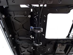 Corsair-Crystal-570X-RGB-41