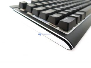 Corsair-Gaming-STRAFE-RGB-16