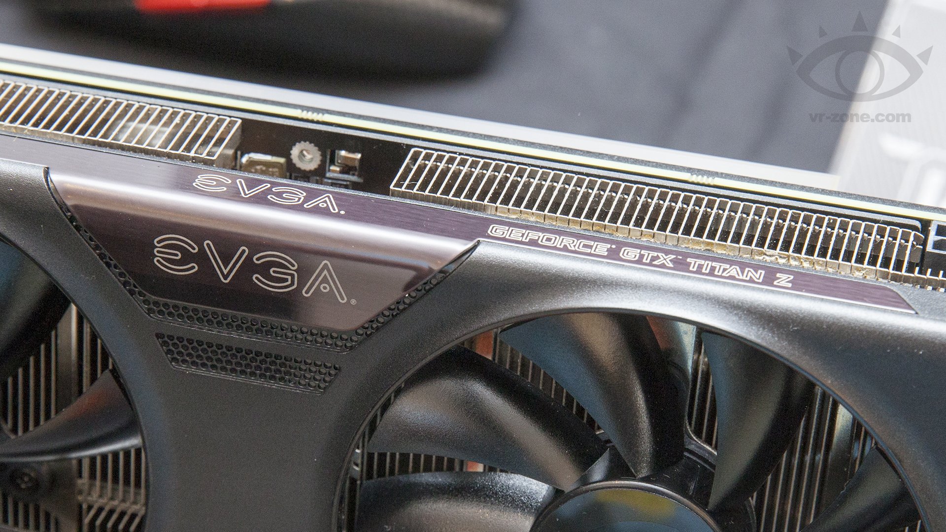 evga-titan-z-with-acx 2